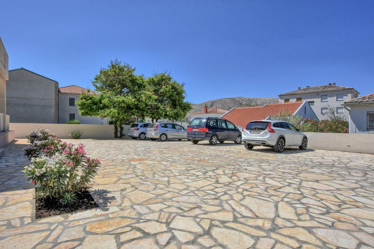 Villa Magena - Luxury Apartments In Pag Center Паг Экстерьер фото